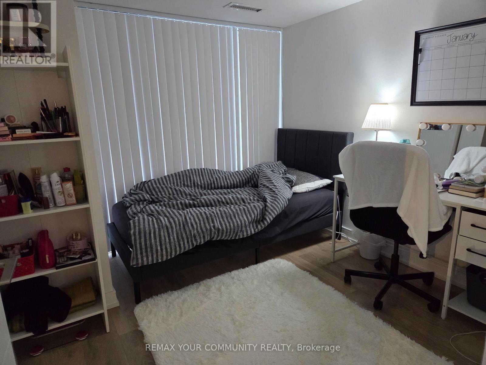 #302 50 WELLESLEY STREET E - 11