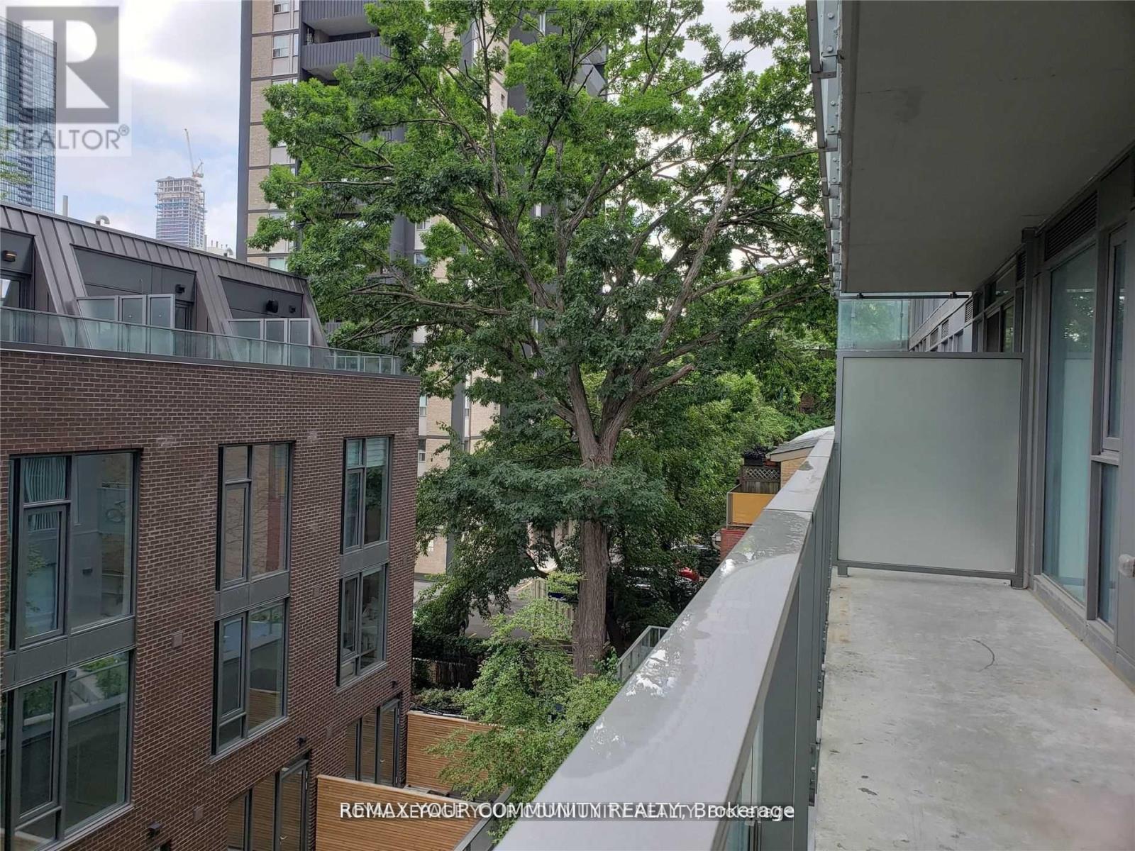#302 50 WELLESLEY STREET E - 15