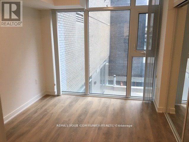 #302 50 WELLESLEY STREET E - 28