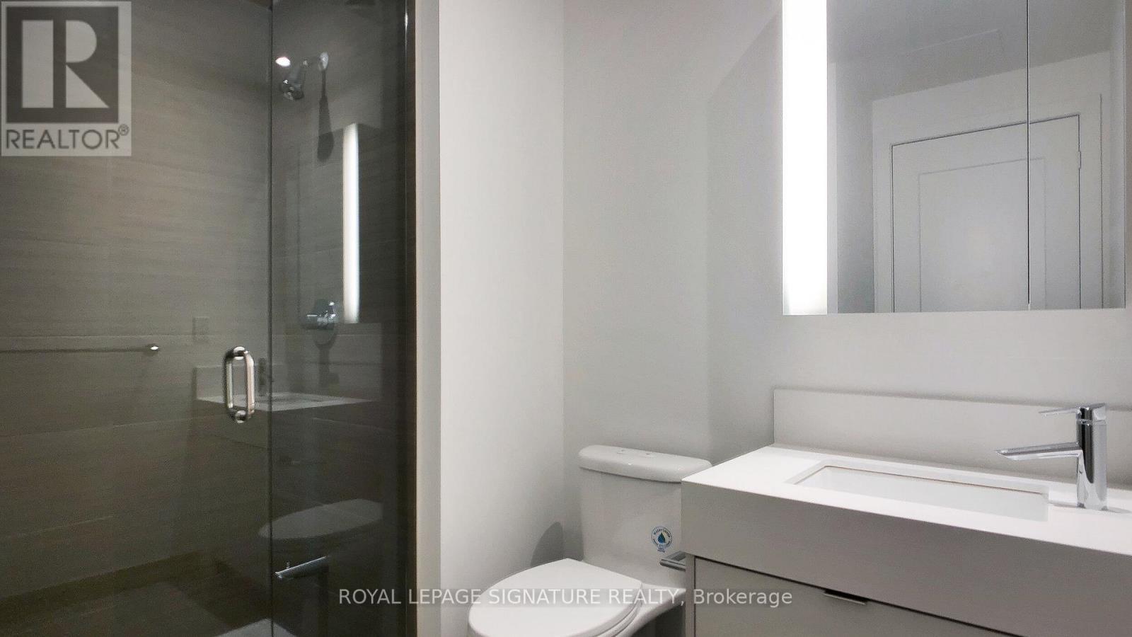 #5601 10 YORK STREET - 11