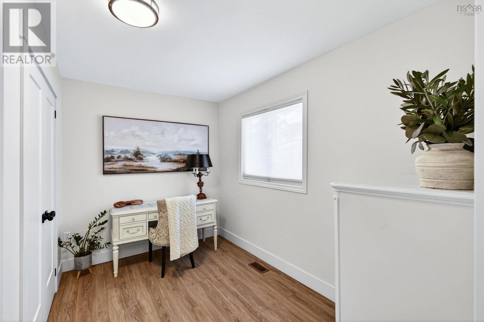 1744 Crowell Road - 19