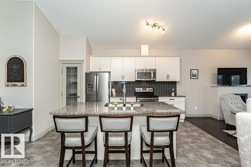 #15 175 MCCONACHIE DR NW - 11