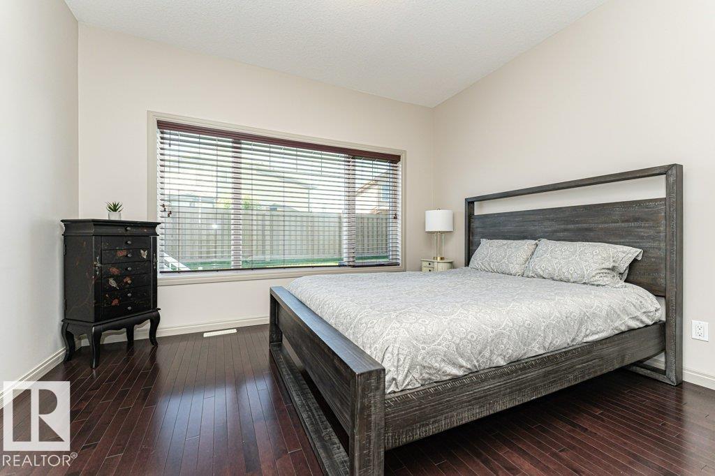 #15 175 MCCONACHIE DR NW - 25