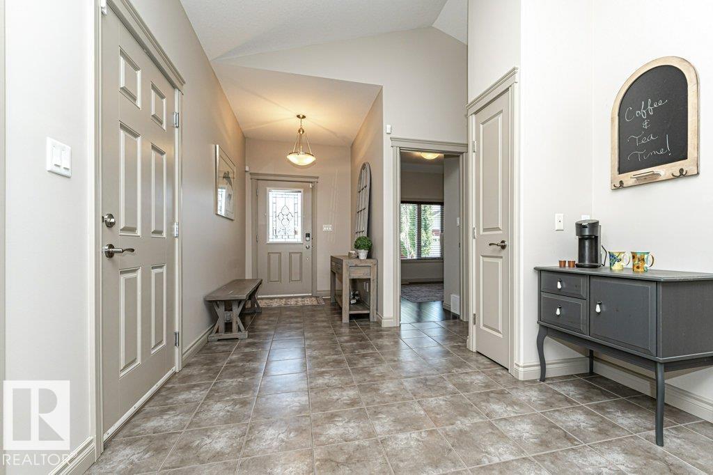 #15 175 MCCONACHIE DR NW - 4