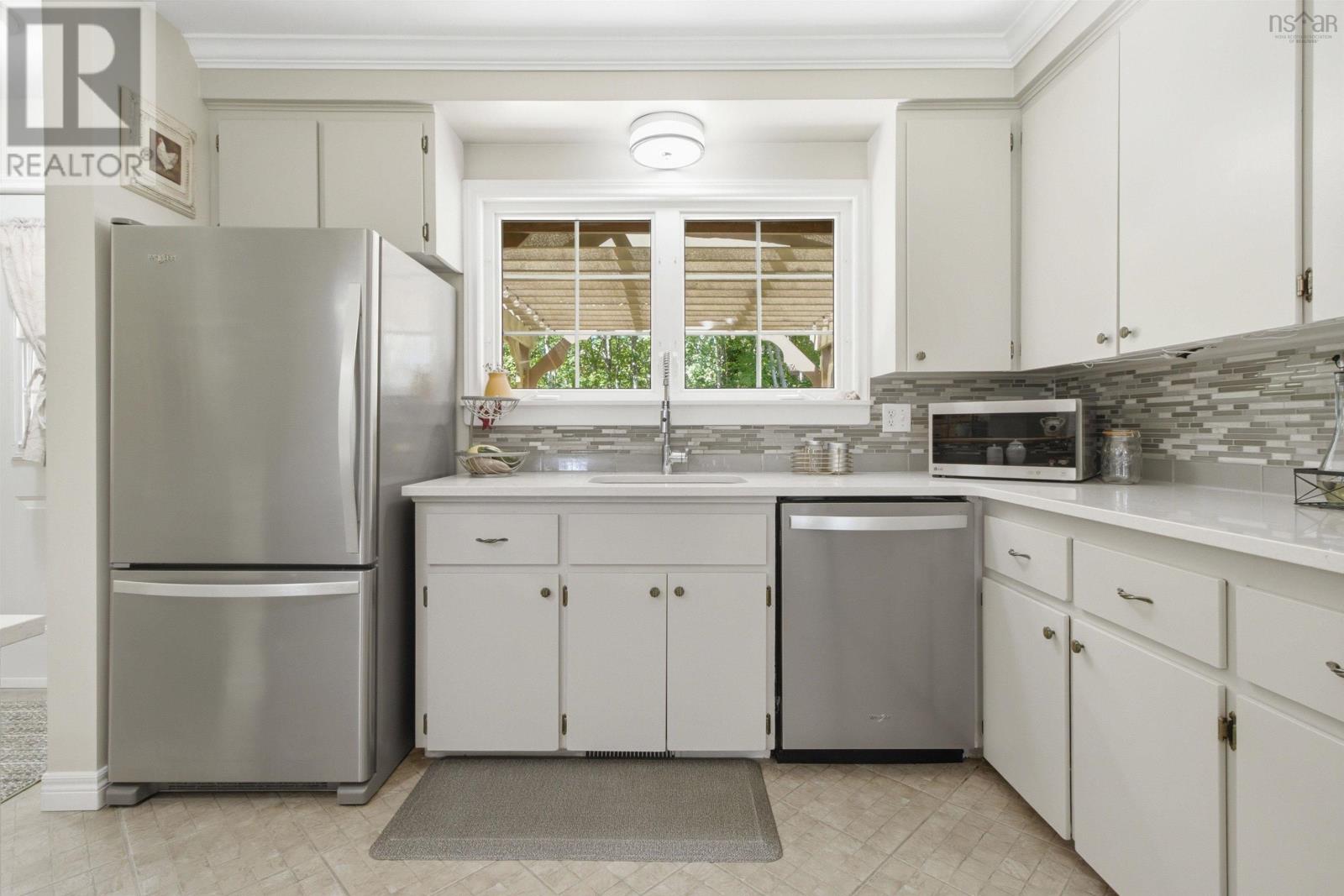 189 Lakeview Road - 10