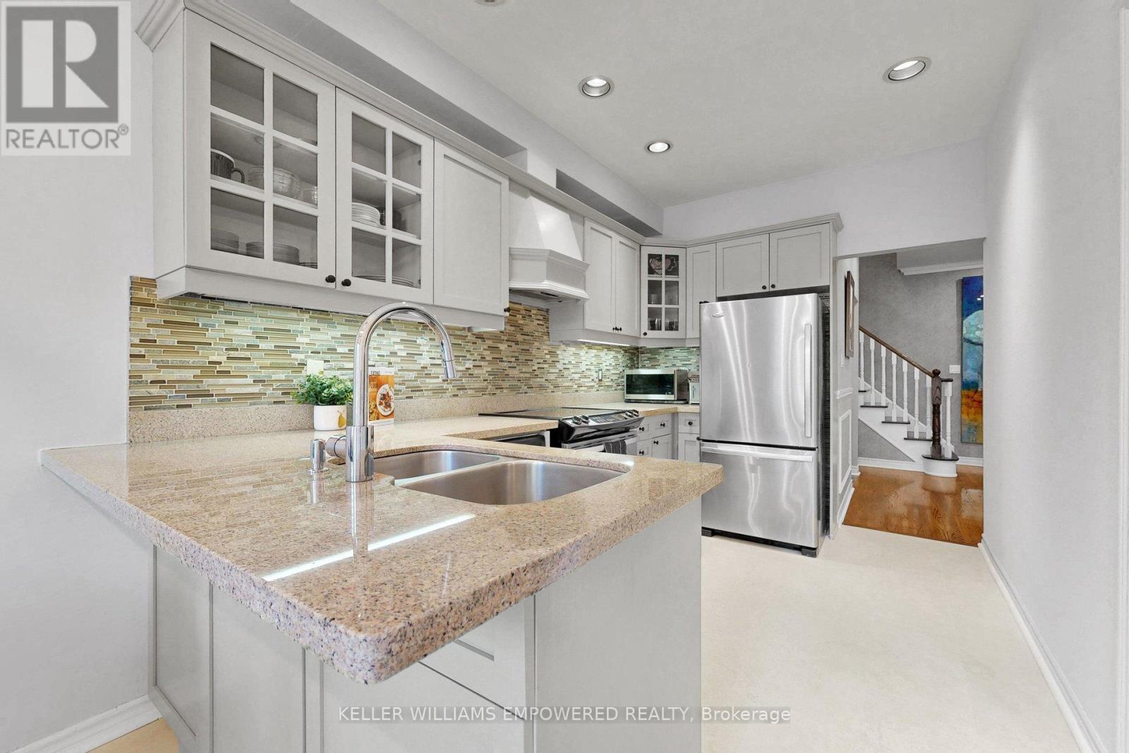 #26 190 HARDING BOULEVARD W - 11