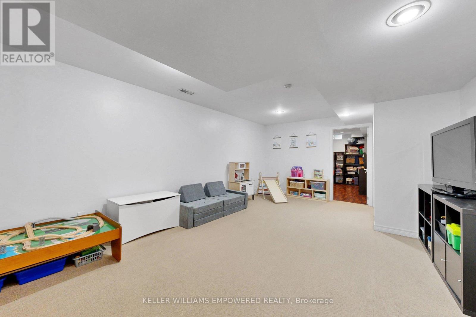 #26 190 HARDING BOULEVARD W - 33