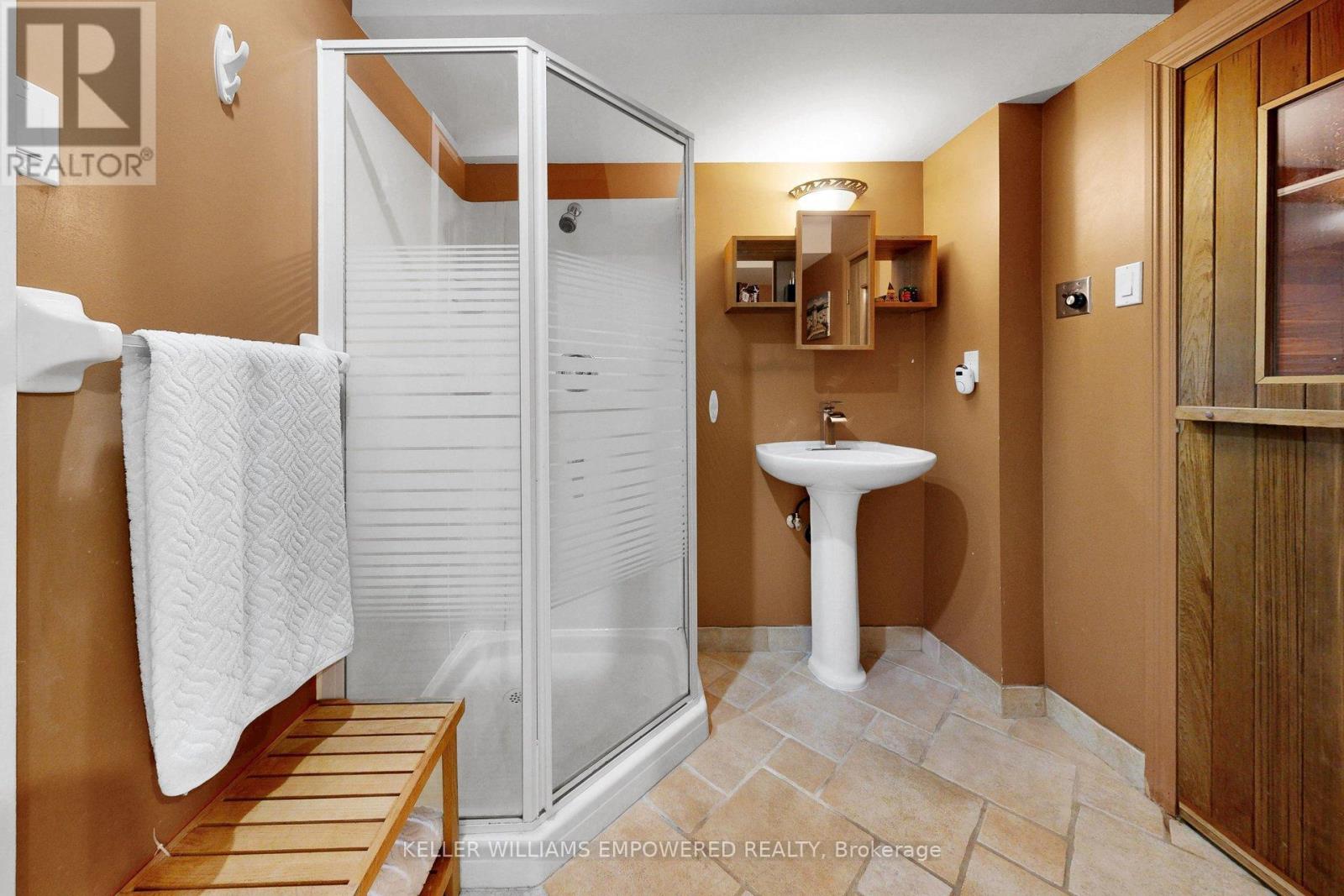 #26 190 HARDING BOULEVARD W - 37