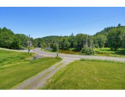 453 Ch. De La Rivière-blanche, Mayo, QC J8L4K5 Photo 29