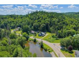 453 Ch. De La Rivière-blanche, Mayo, QC J8L4K5 Photo 34