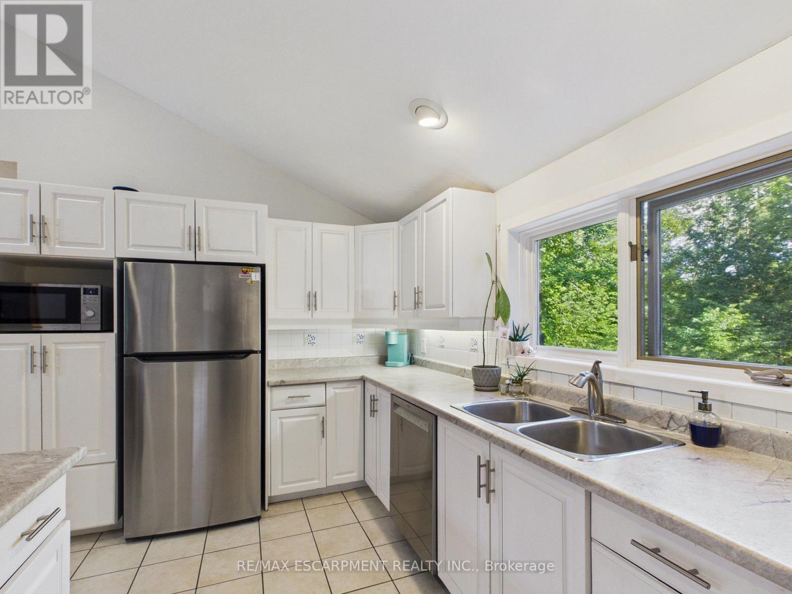 1060 GOLDEN BEACH ROAD - 7