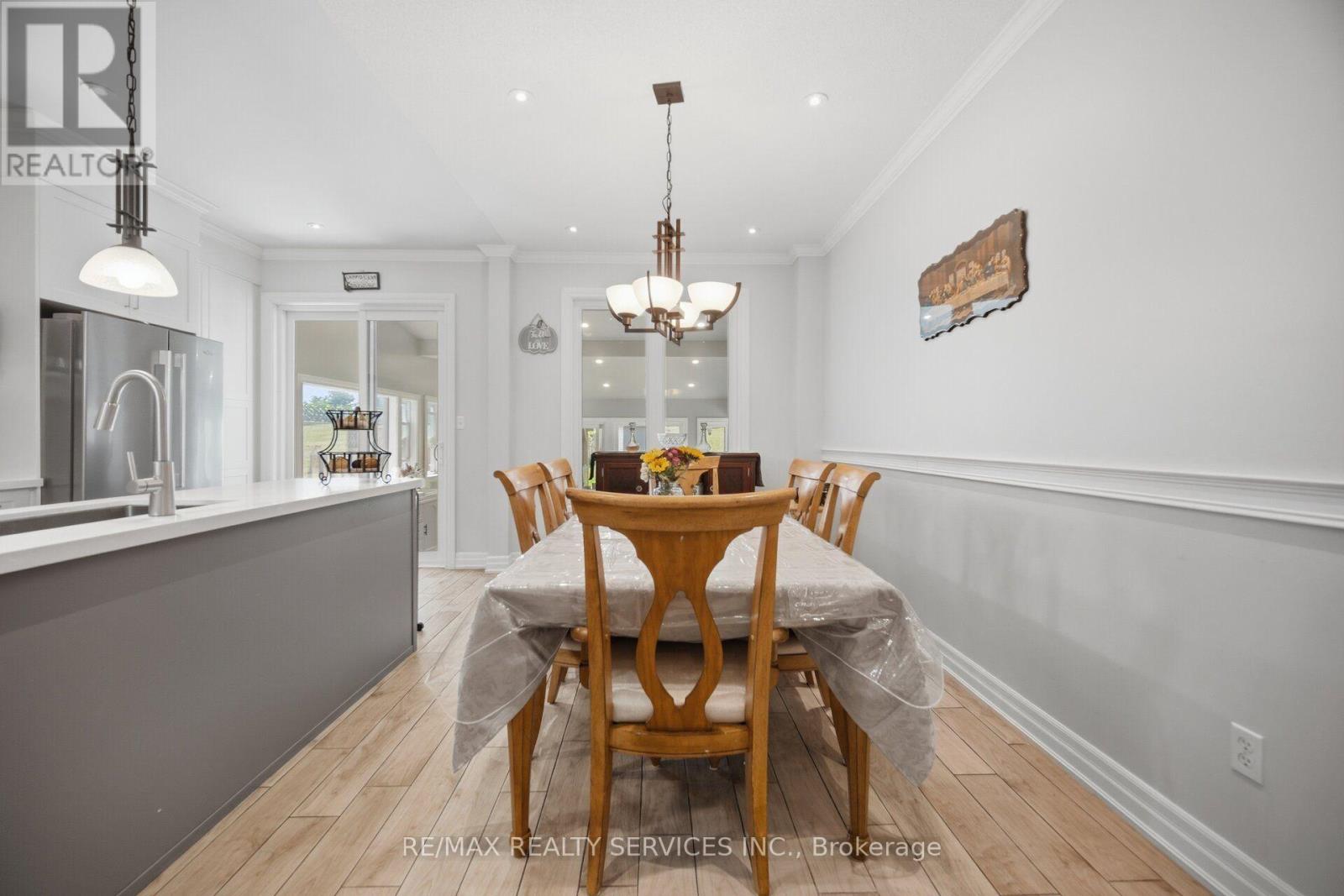 32 DEEPCORAL COURT - 11