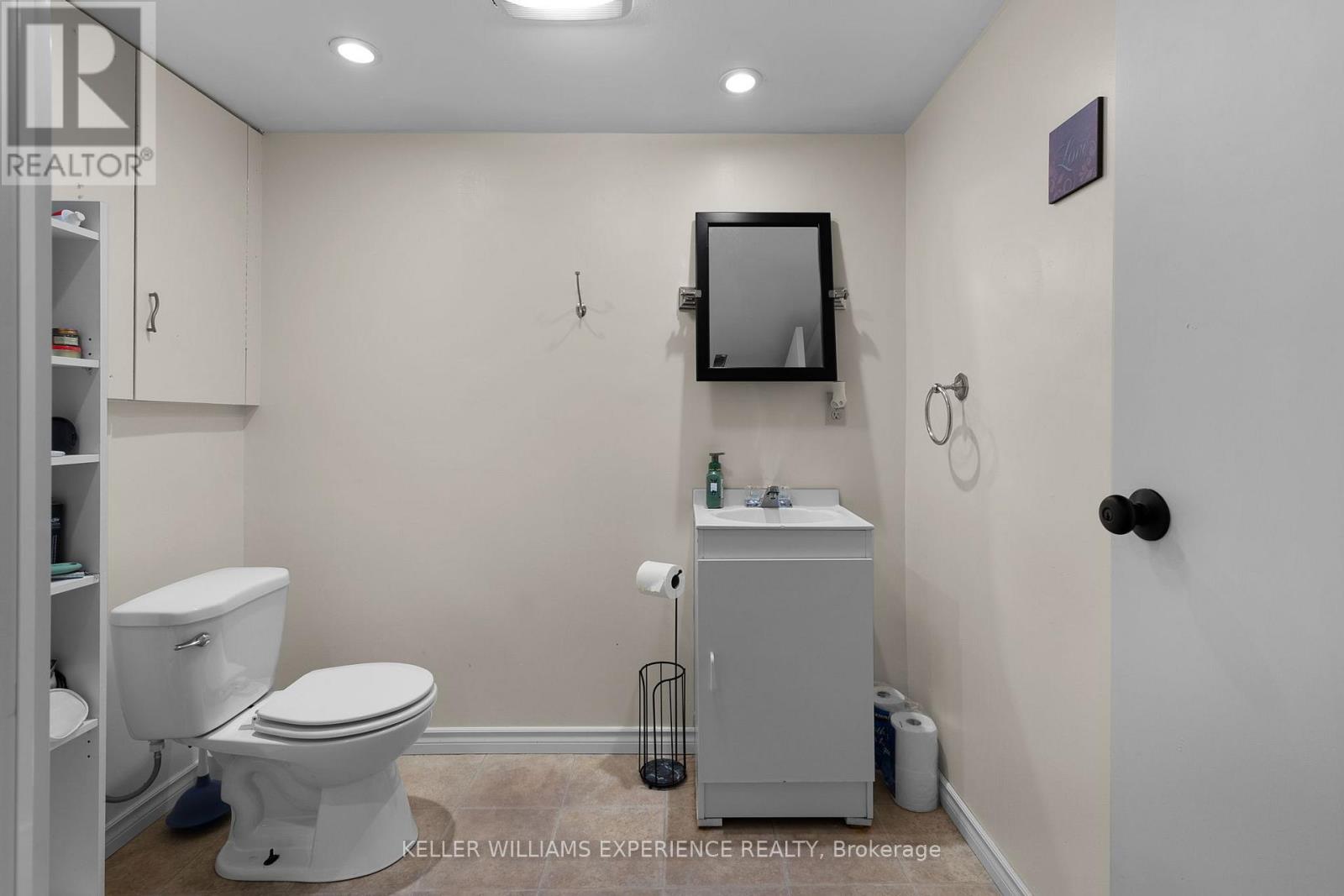 27 RUSTIC CRESCENT - 21