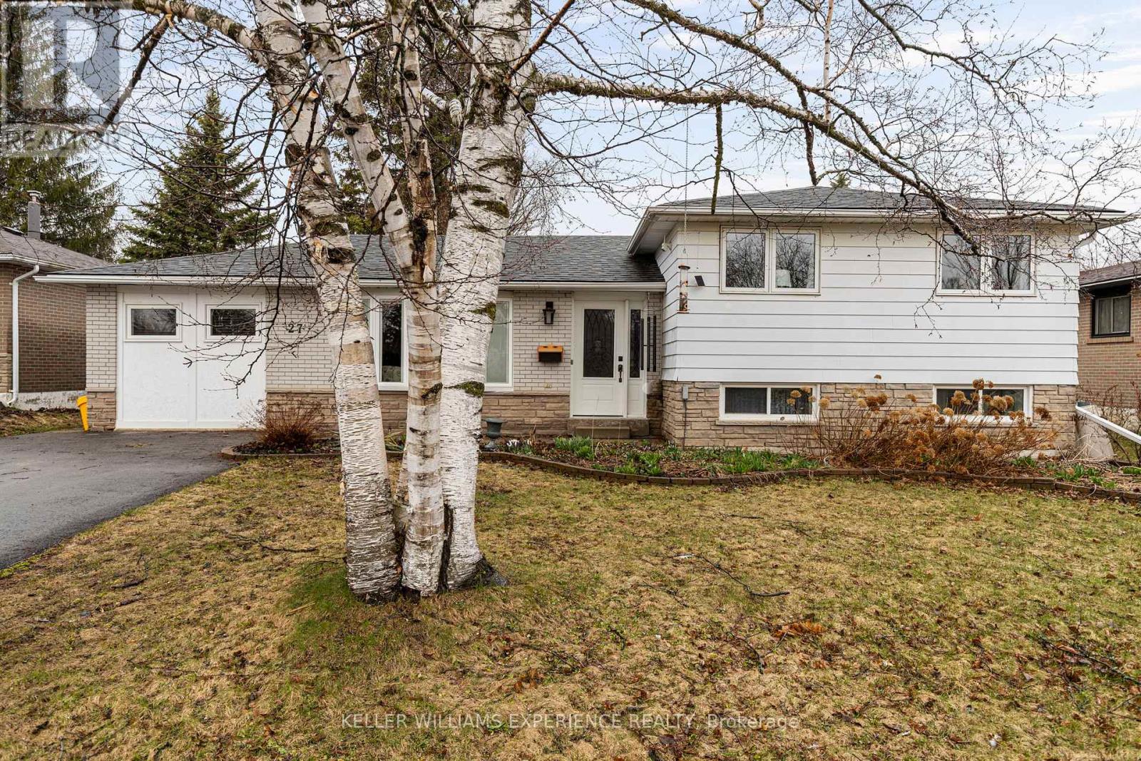 27 RUSTIC CRESCENT - 3