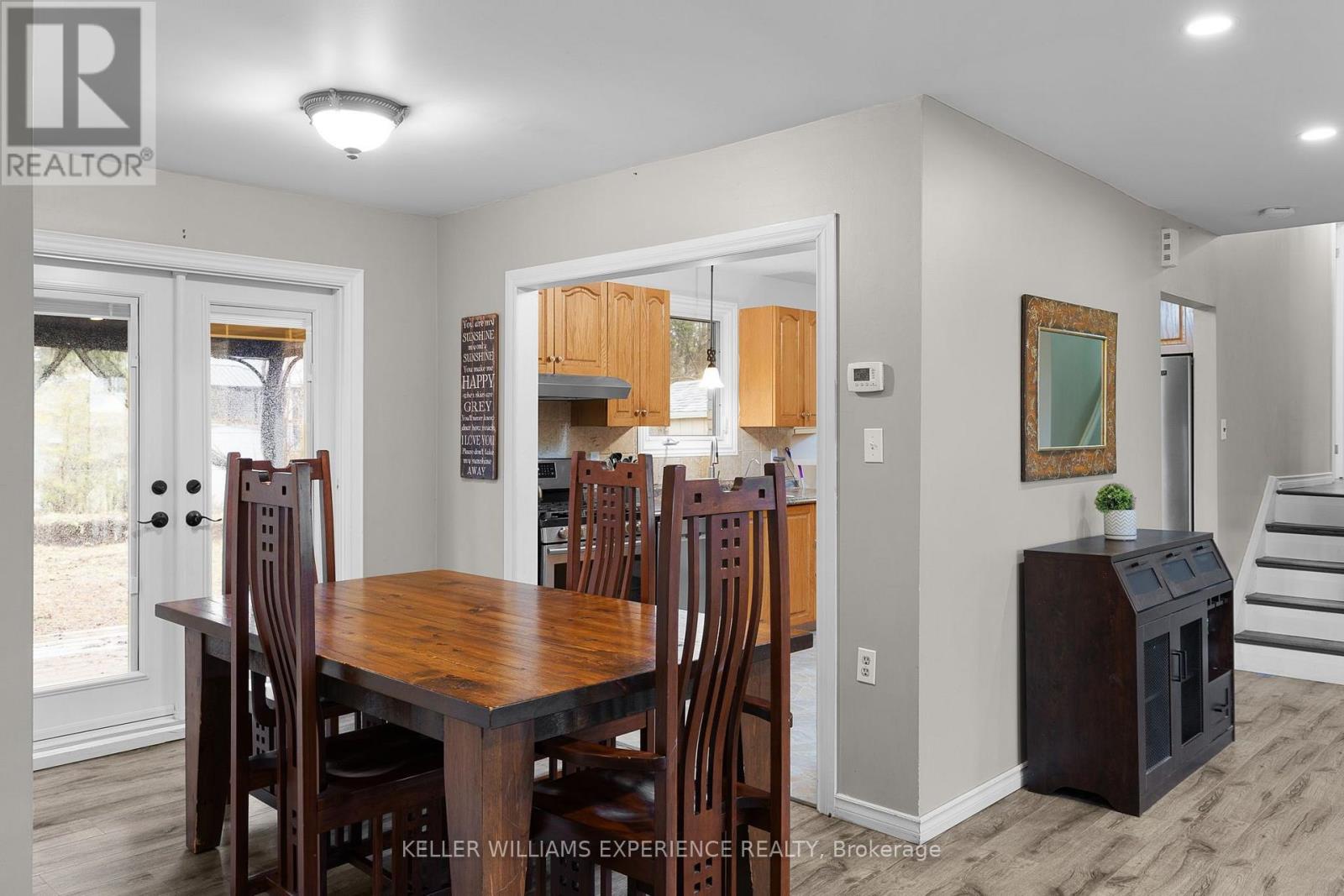 27 RUSTIC CRESCENT - 9