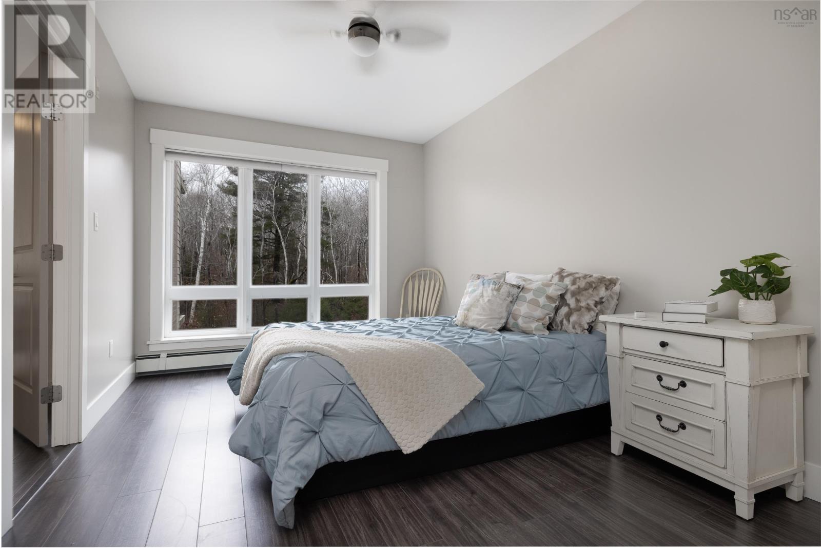 #302 267 Gary Martin Drive - 10