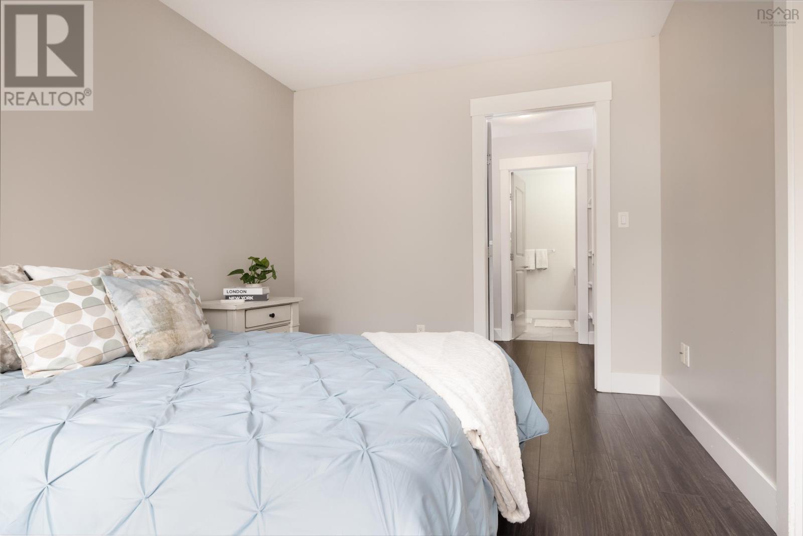 #302 267 Gary Martin Drive - 11