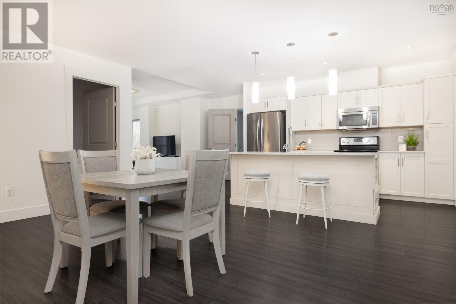 #302 267 Gary Martin Drive - 8
