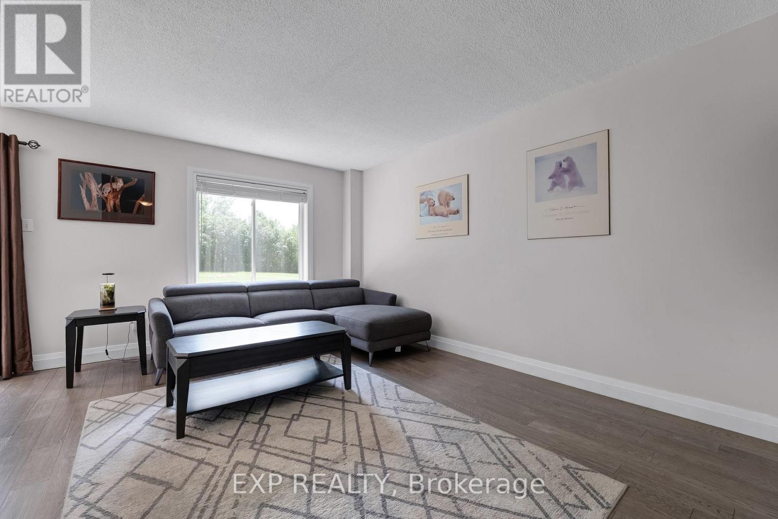 14 RUSSELL HILL ROAD - 12