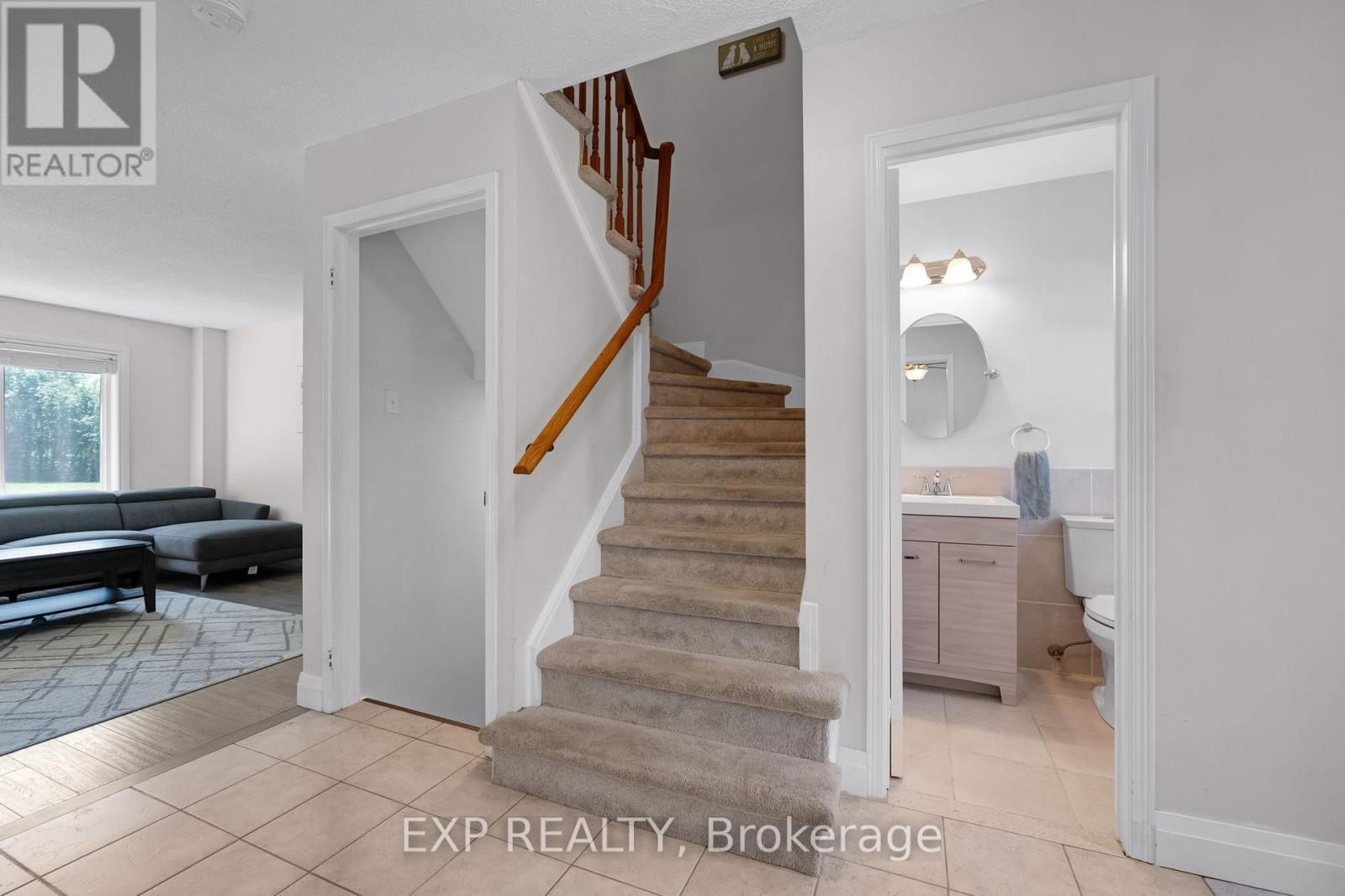 14 RUSSELL HILL ROAD - 17