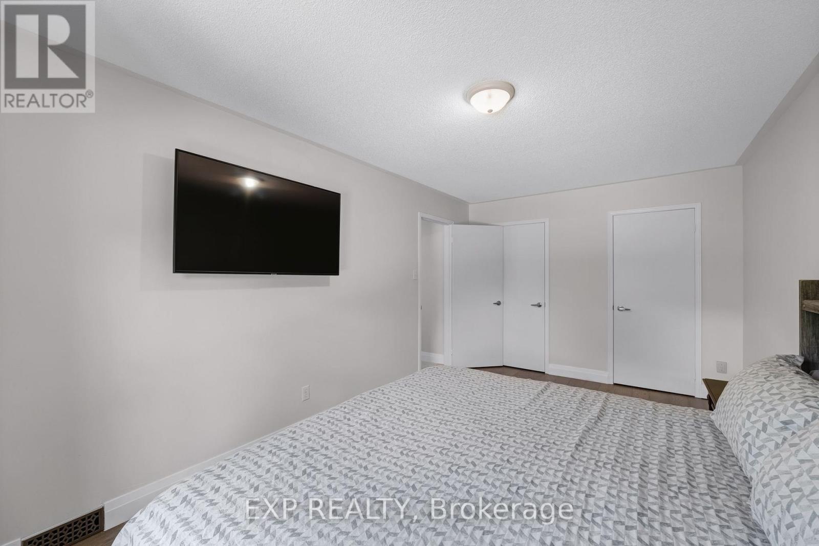 14 RUSSELL HILL ROAD - 20