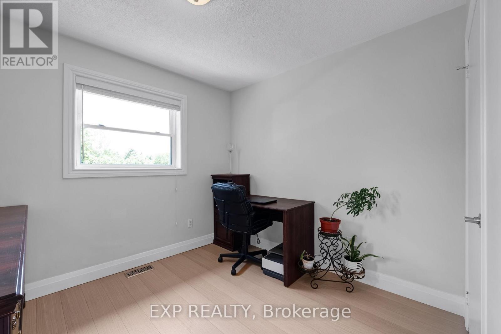 14 RUSSELL HILL ROAD - 26