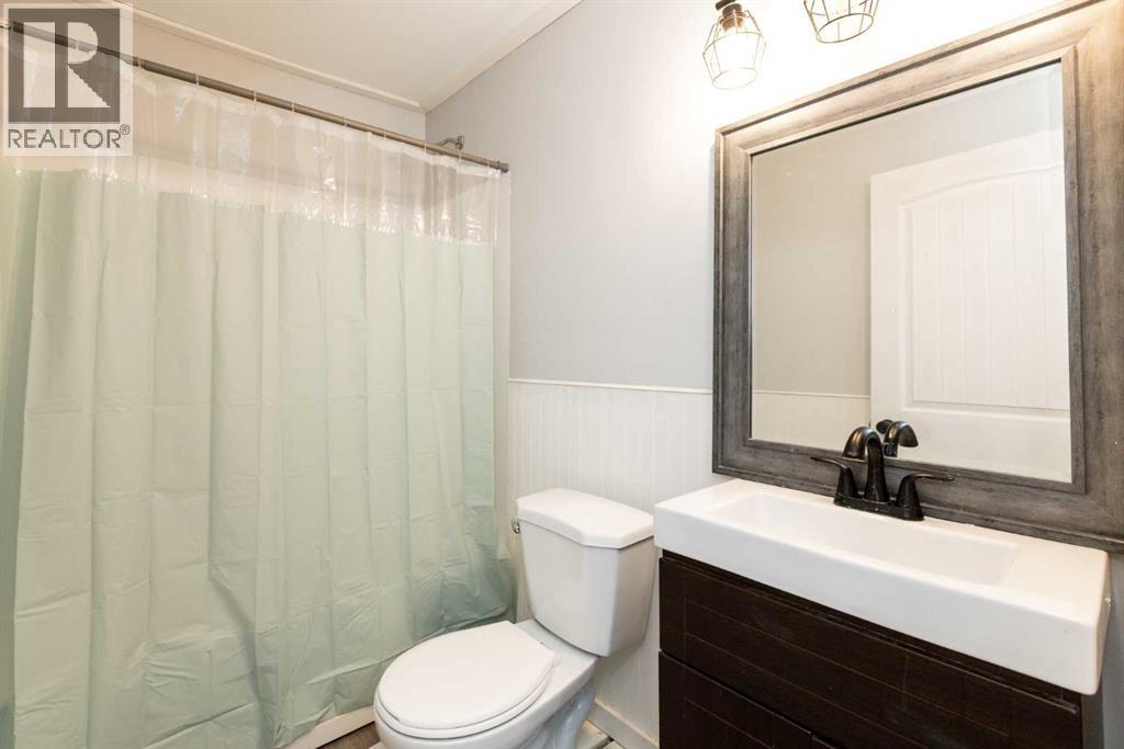 6006B 52 Avenue — photo 26