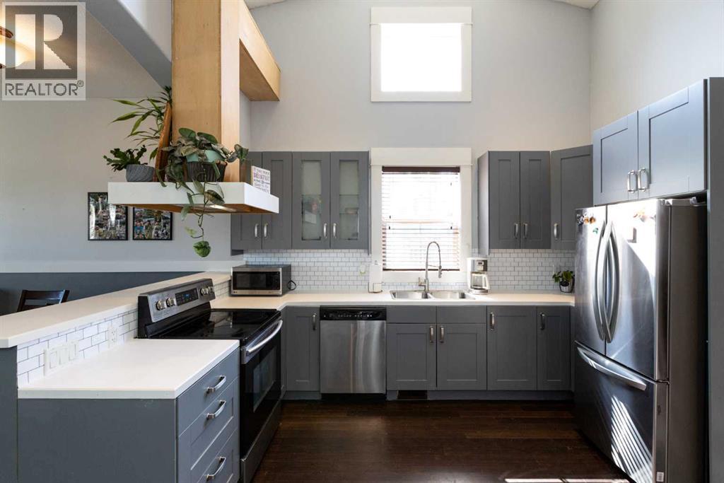 6006B 52 Avenue — photo 10