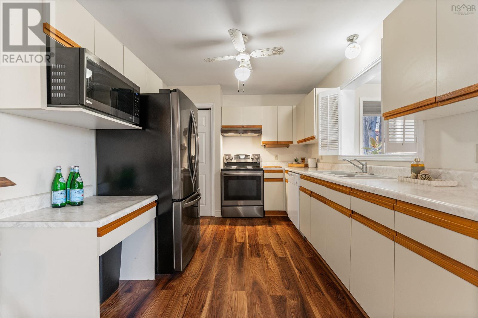 332 Wilson Street - 20