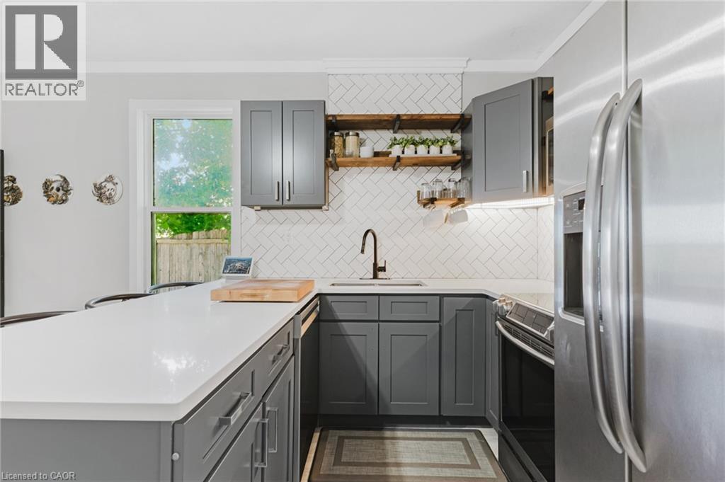 35 SHADE Street - 10