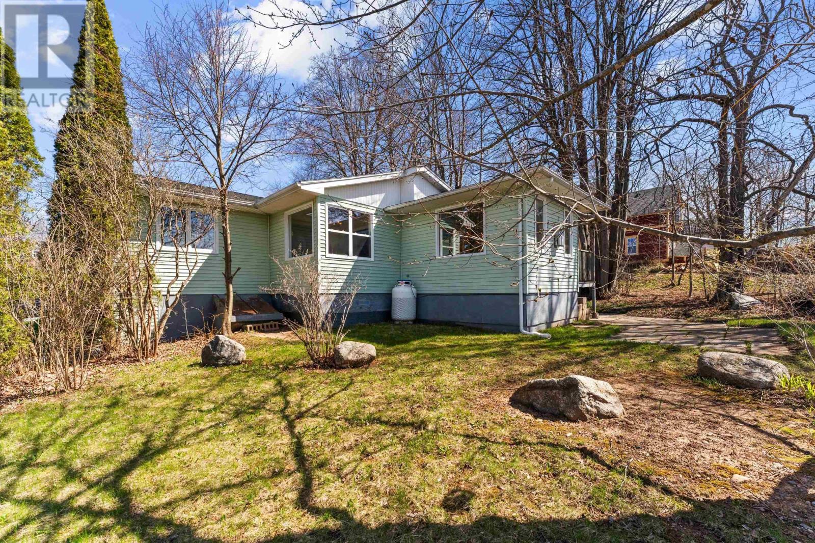 332 Wilson Street - 5