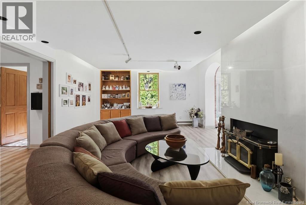 1421 Woodstock Road - Image 15