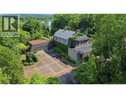 1421 Woodstock Road, Fredericton, NB E3C1P2 Photo 32