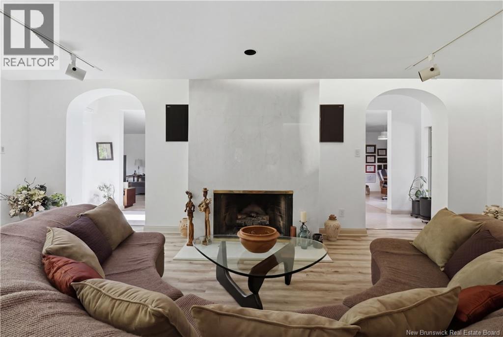 1421 Woodstock Road - Image 14