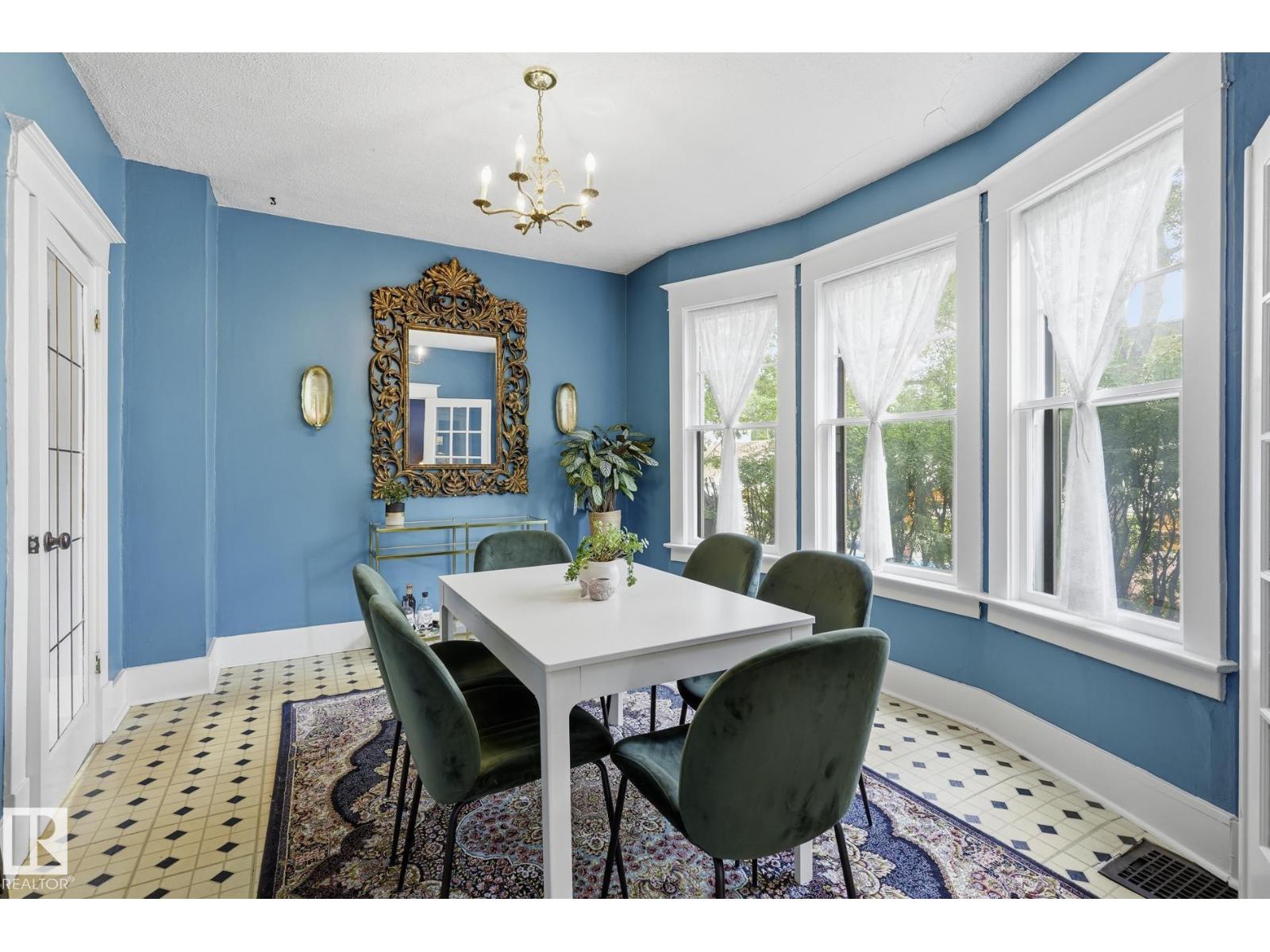 11254 95A ST NW - 10