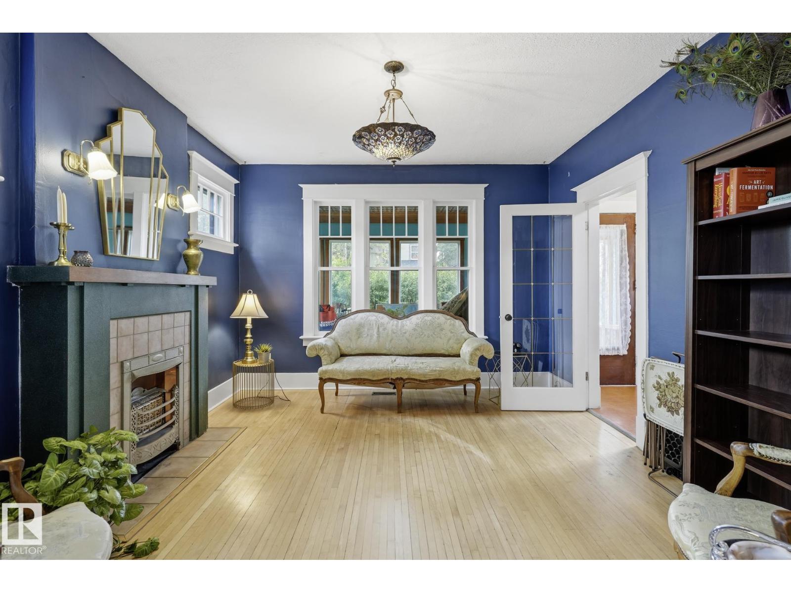 11254 95A ST NW - 11