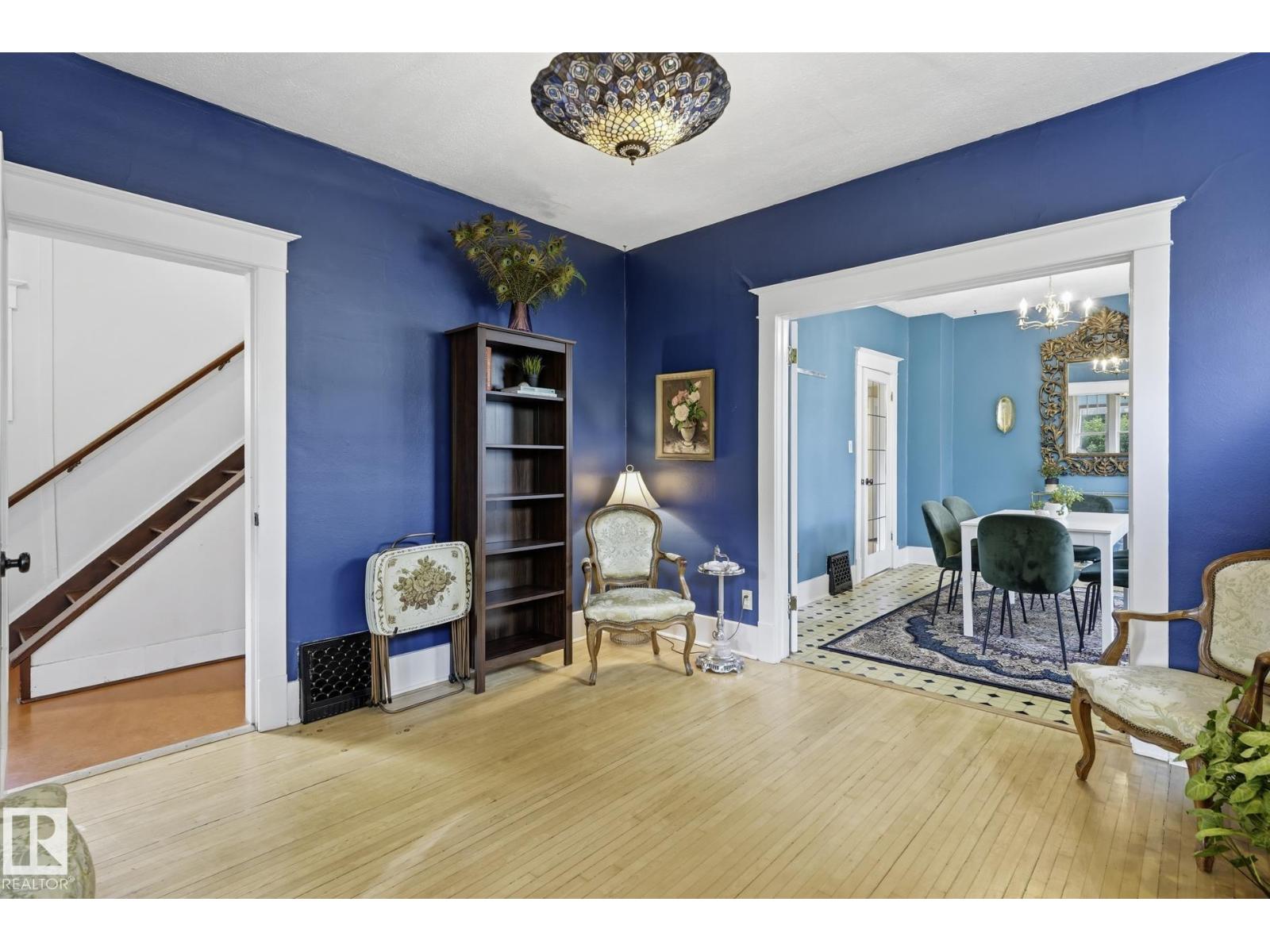 11254 95A ST NW - 12