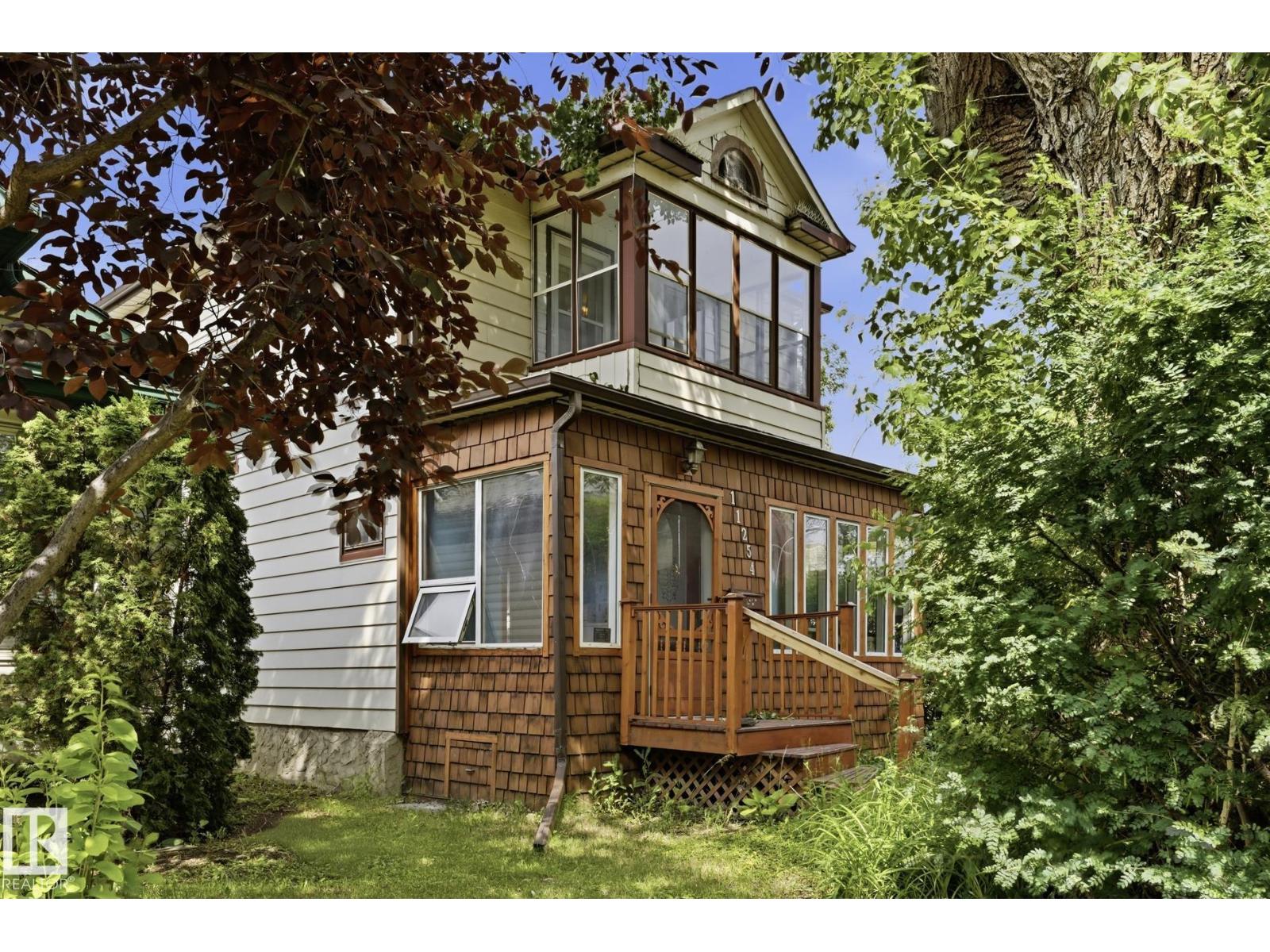 11254 95A ST NW - 2