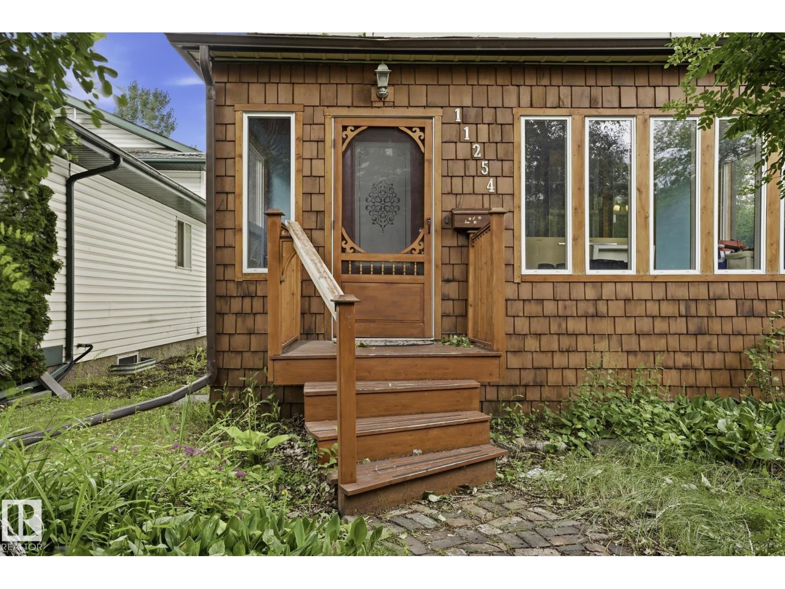 11254 95A ST NW - 3