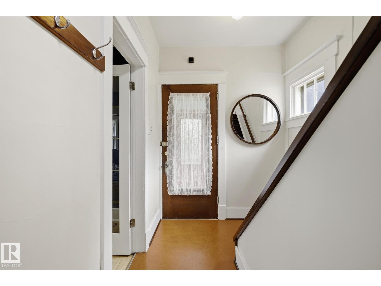 11254 95A ST NW - 4