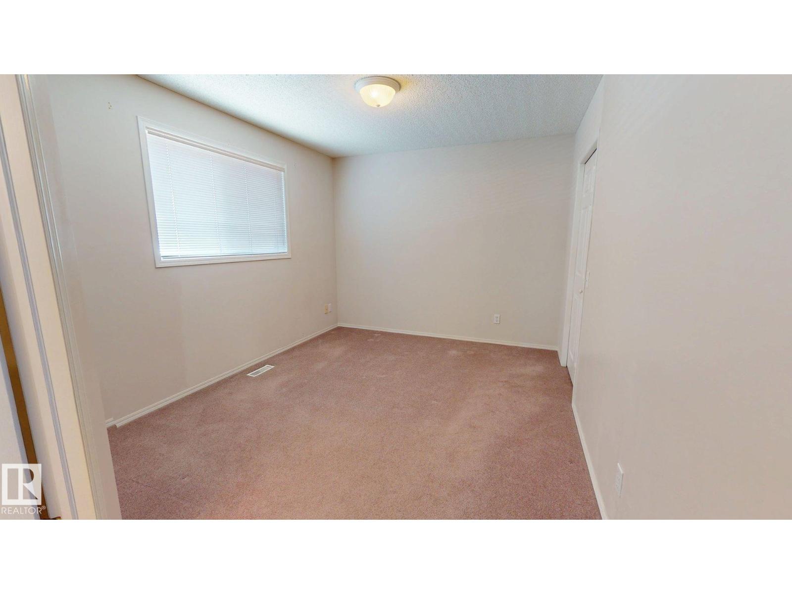 3703 131 AV NW - 12