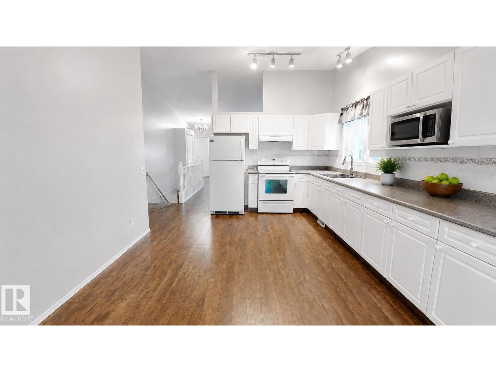 3703 131 AV NW - photo 5