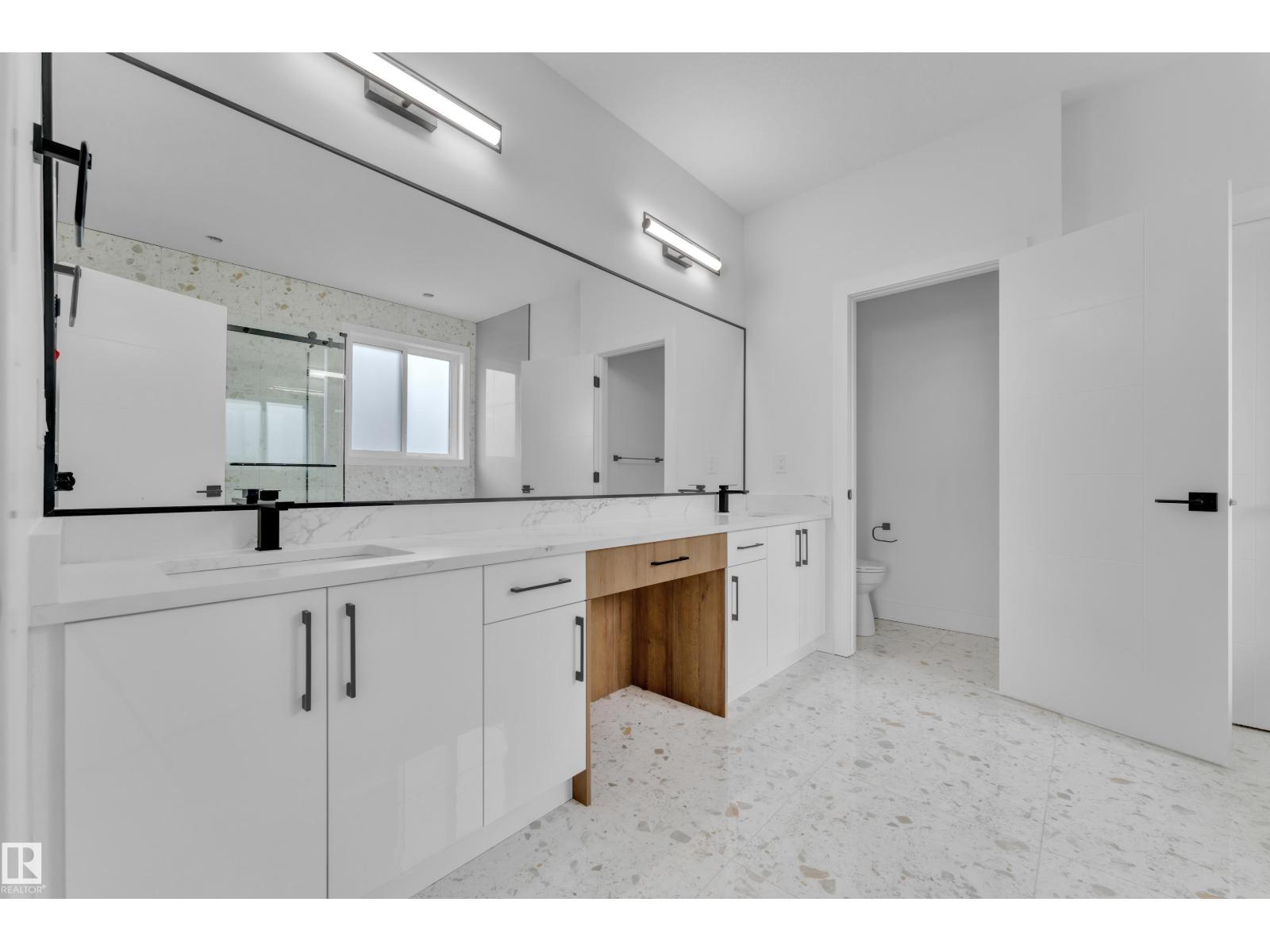 211 BASIN CO - 33
