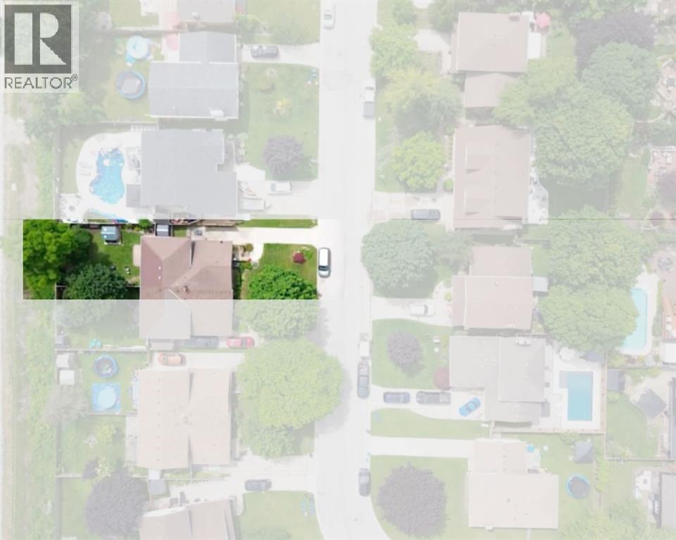 2623 KAYMAR CRESCENT - 24