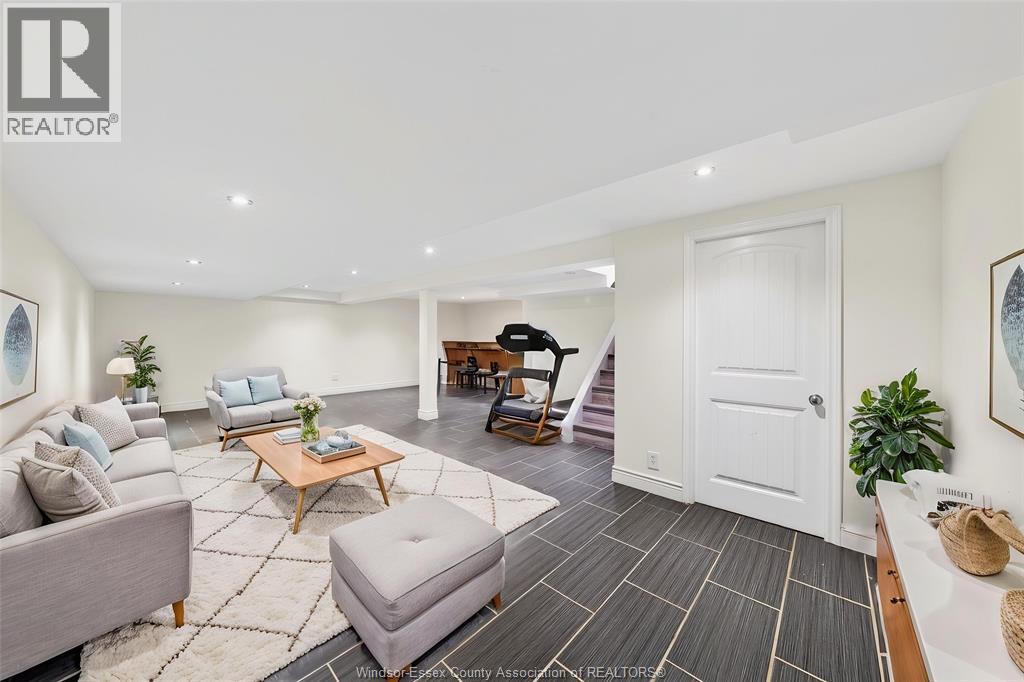 305 EDGEWATER BOULEVARD - 23