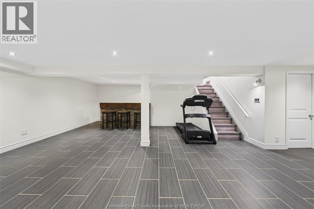 305 EDGEWATER BOULEVARD - 24