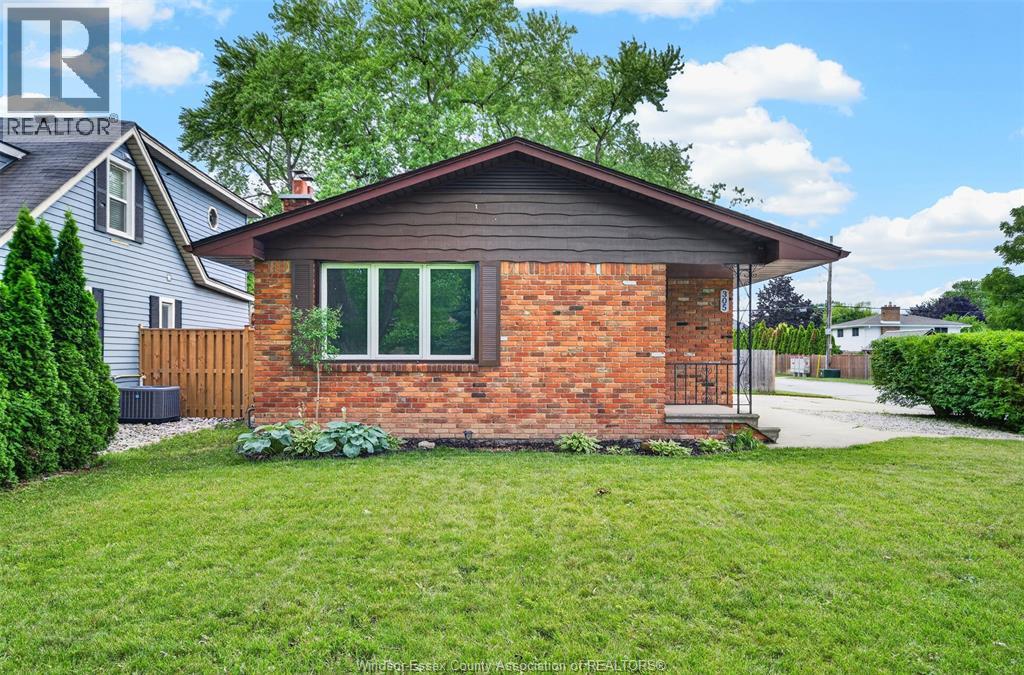 305 EDGEWATER BOULEVARD - 32