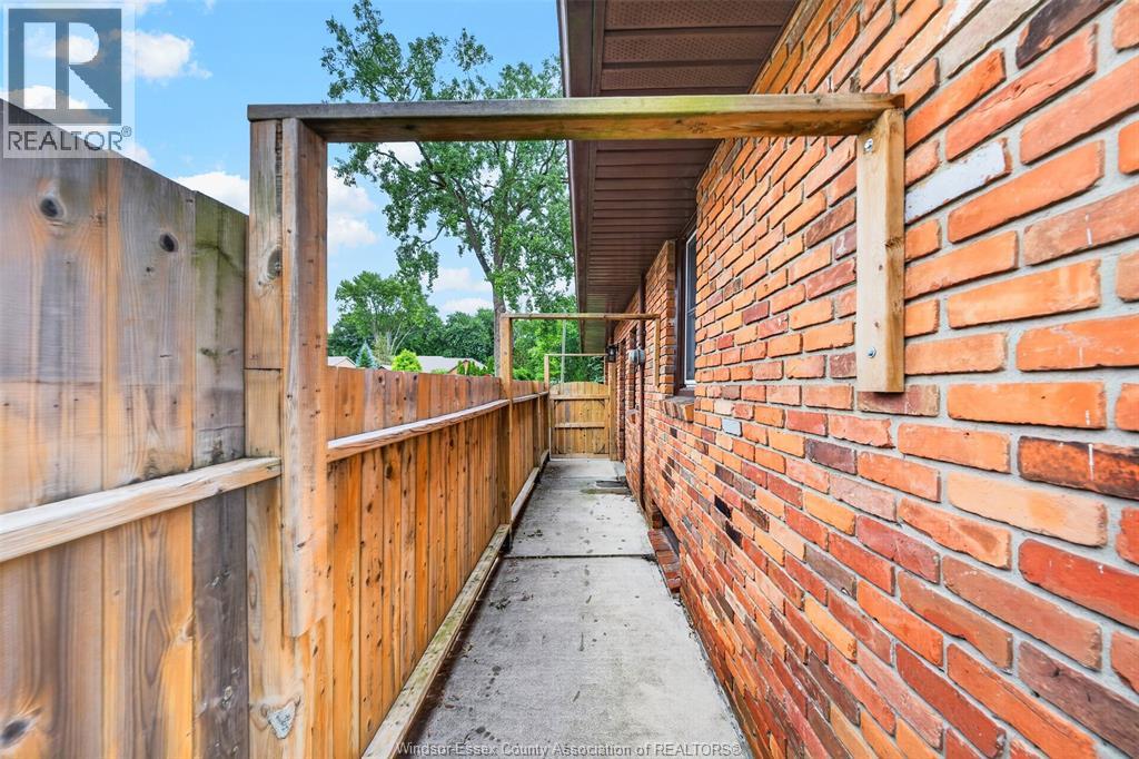 305 EDGEWATER BOULEVARD - 35