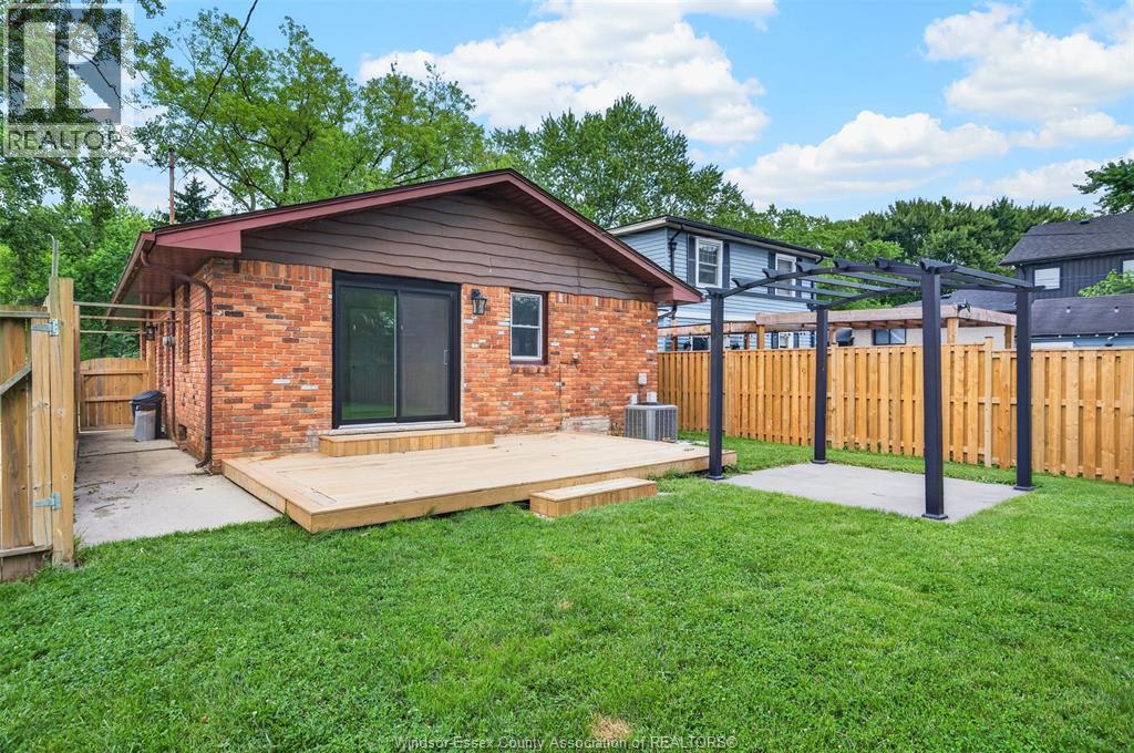 305 EDGEWATER BOULEVARD - 40