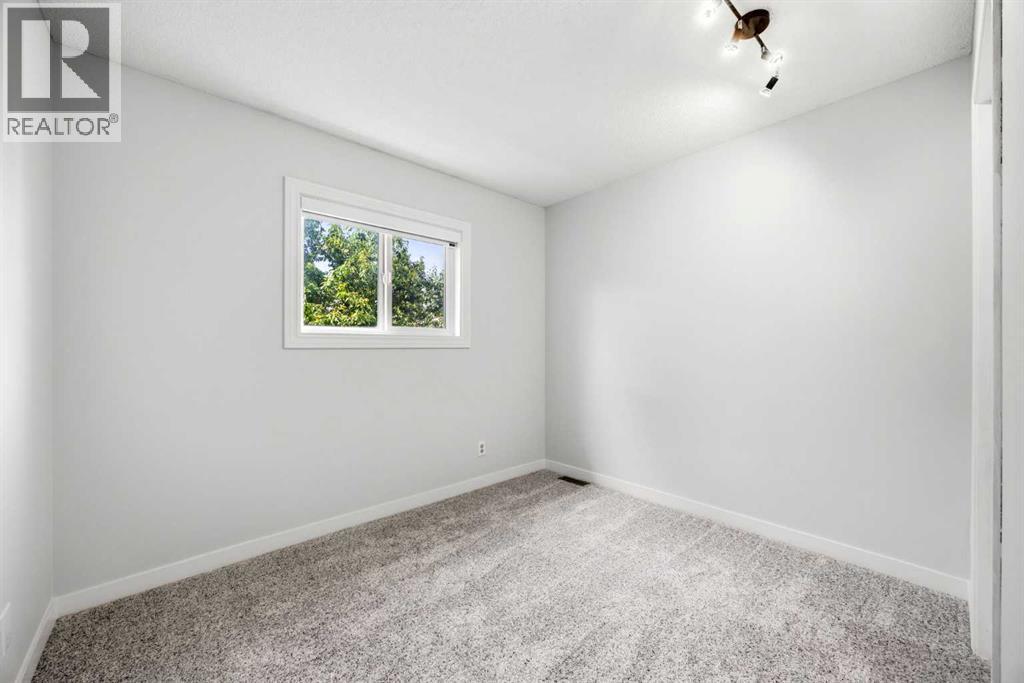 292 Cedarwood Park SW — photo 15